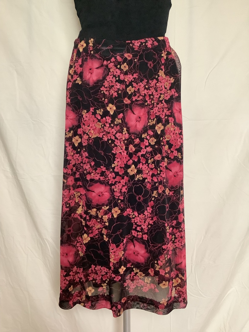 Emma James Midi Skirt-Black w/Pink Tan Flowers-Lined-Sheer-Stretch Waist-M